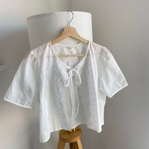 vintage style white top